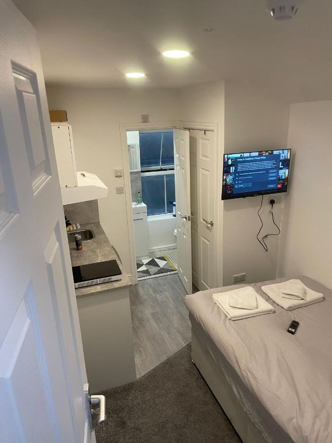 Luton Short Term Lets - Cardiff Road Διαμέρισμα Εξωτερικό φωτογραφία