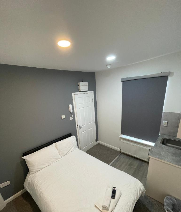 Luton Short Term Lets - Cardiff Road Διαμέρισμα Εξωτερικό φωτογραφία